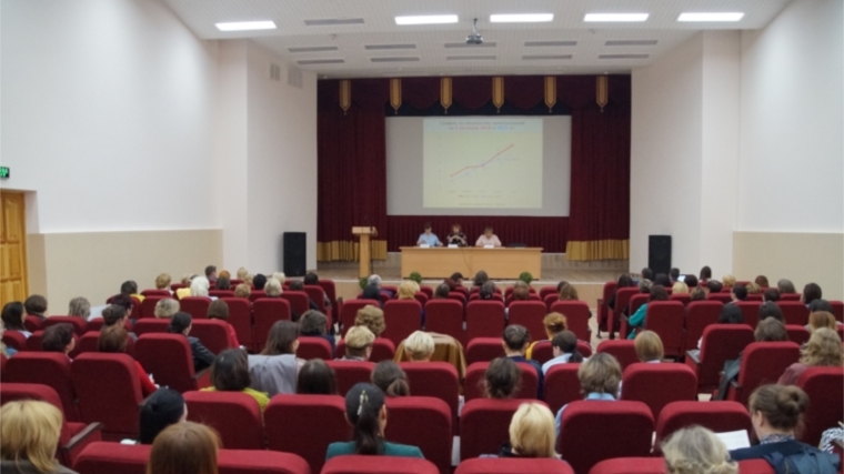 Профилактика правонарушений среди подростков в период летних каникул стала главной темой расширенного заседания комиссии в Ленинском районе