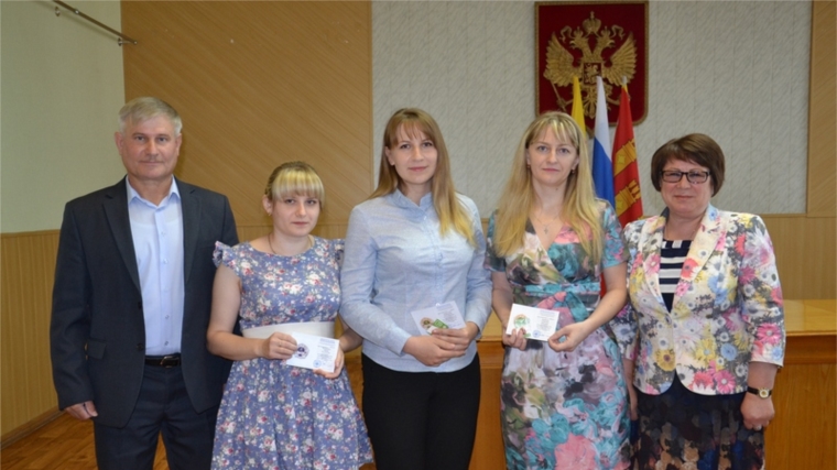 Работники администрации Алатырского района награждены знаками отличия ГТО