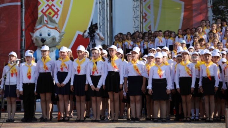 Детский хор Алатырского района принял участие в праздновании Дня Республики