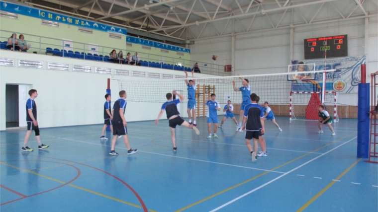 В Алатырском районе состоялись зональные соревнования по волейболу в зачёт республиканских сельских спортивных игр