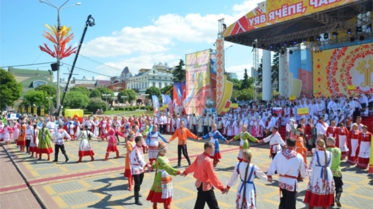 В Чувашии отметили национальный праздник Всечувашский «Акатуй»