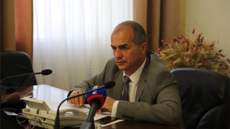 Глава администрации Чебоксар ответил на вопросы горожан в режиме «прямой линии»