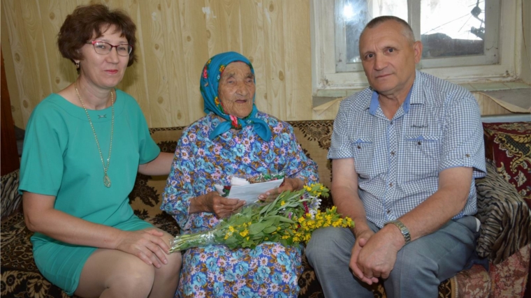 Долгожительницы района получают искренние поздравления в день рождения