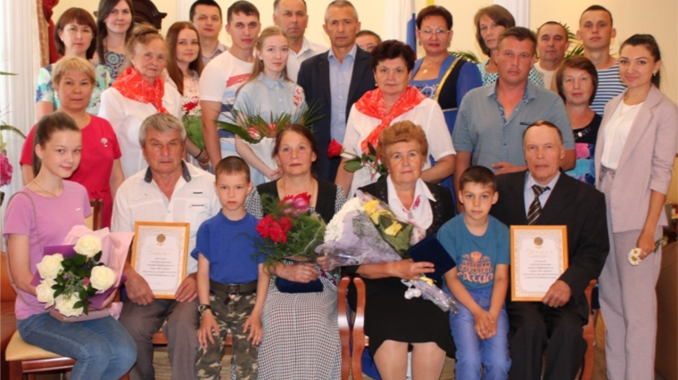 В рамках празднования Дня семьи, любви и верности в Урмарском районе состоялся семейный праздник