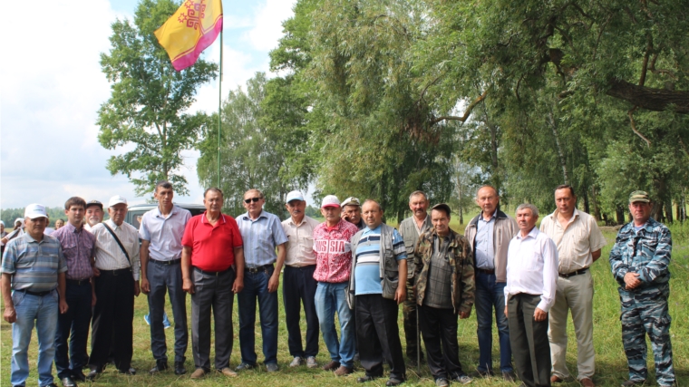 Ветераны войны и труда, лица с ограниченными возможностями здоровья Канашского района организовали выезд на природу