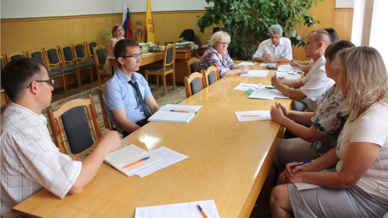 Глава администрации Шумерлинского района провел заседание межведомственной комиссии по вопросам повышения доходов местного бюджета