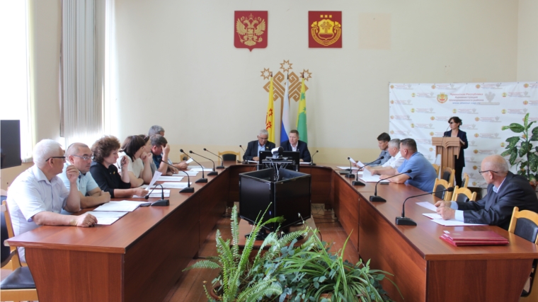 18 июля в зале заседаний администрации Шемуршинского района состоялось внеочередное двадцать первое заседание Шемуршинского районного Собрания депутатов третьего созыва