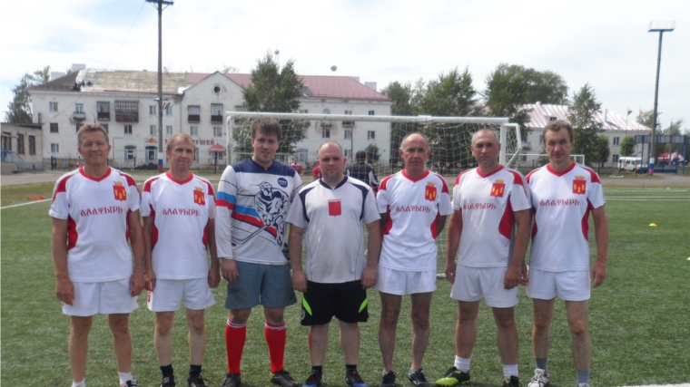 _Команда администрации города Алатыря достойно выступила на республиканских соревнованиях по мини-футболу