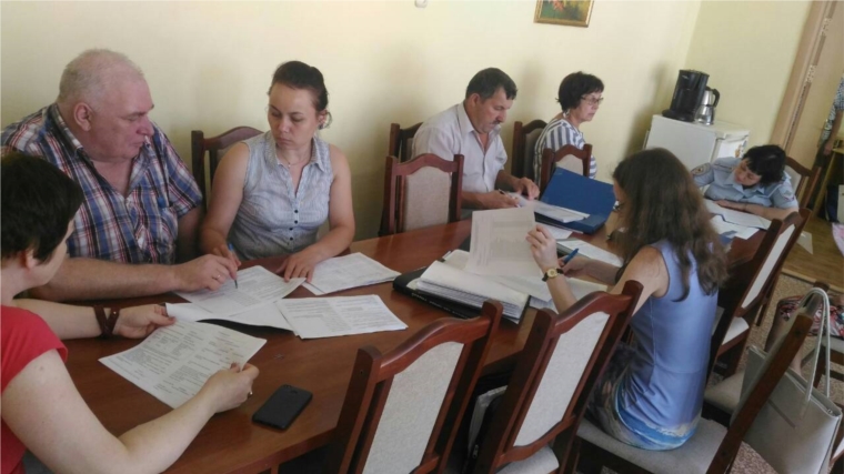 В Московском районе продолжается приемка общеобразовательных организаций к новому учебному году
