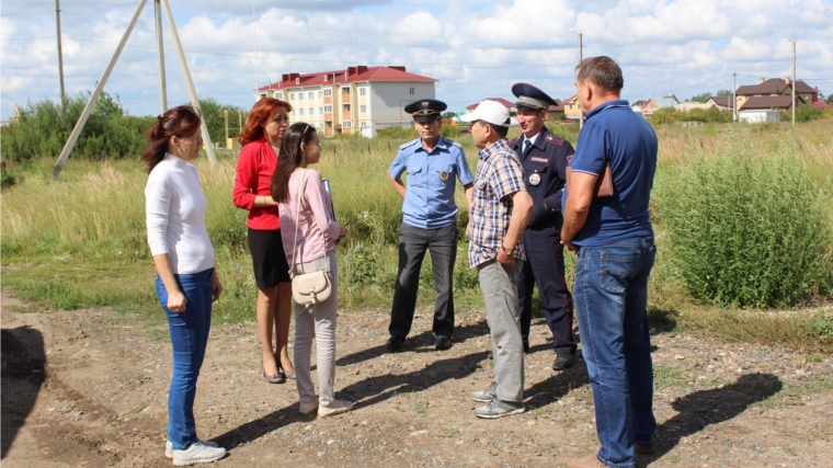 Комиссия города Канаш обследовала дорожные условия маршрутов школьных автобусов на безопасность