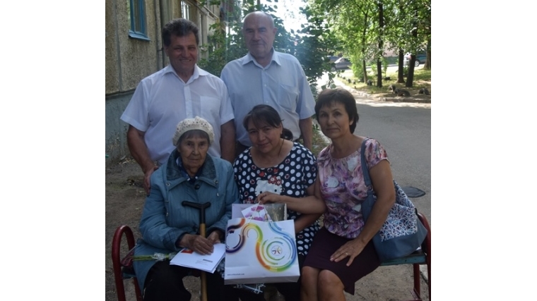 Долгожительница Московского района Мария Журавлёва отмечает 90-летний юбилей