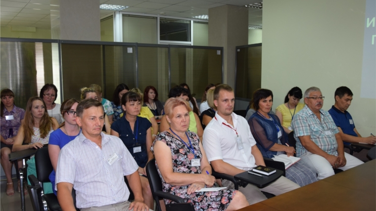 В рамках информдня состоялась встреча депутата Госсовета Чувашии Николая Николаева с коллективом регионального отделения Фонда социального страхования РФ по ЧР