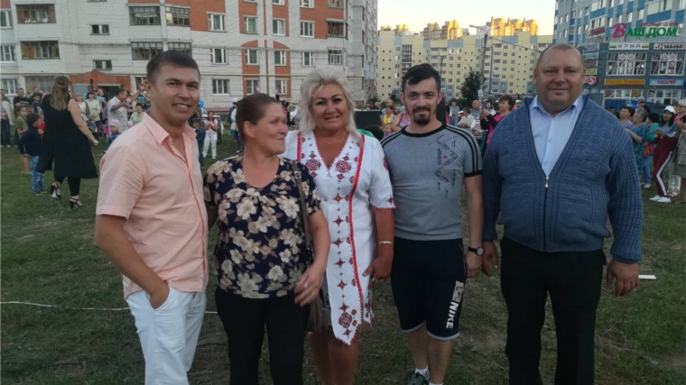 С днем рождения любимого города поздравил жителей своего округа депутат Чебоксарского городского Собрания Олег Скворцов