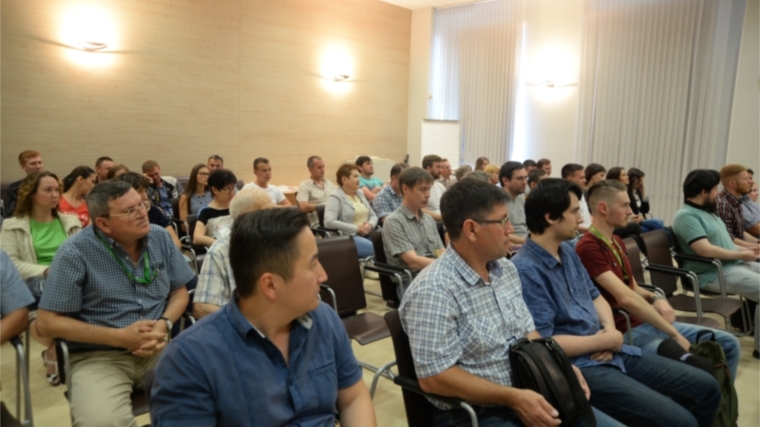 В рамках Единого информационного дня в Ленинском районе прошли встречи с коллективами предприятий