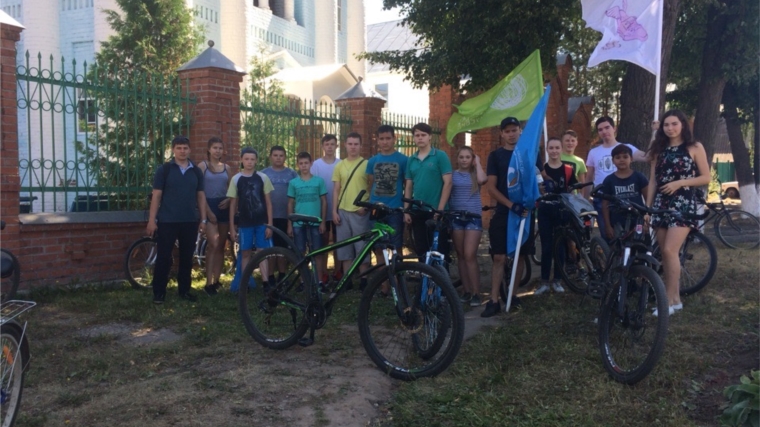 В г. Ядрин состоялся экологический молодежный велопробег