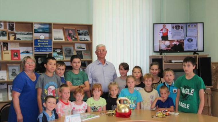 _Почётный гражданин города Алатыря В.И. Притуленко рассказал детям о себе, спорте и достижениях