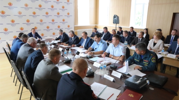 Глава администрации Шемуршинского района Владимир Денисов принял участие в заседании антитеррористической комиссии в Чувашской Республике
