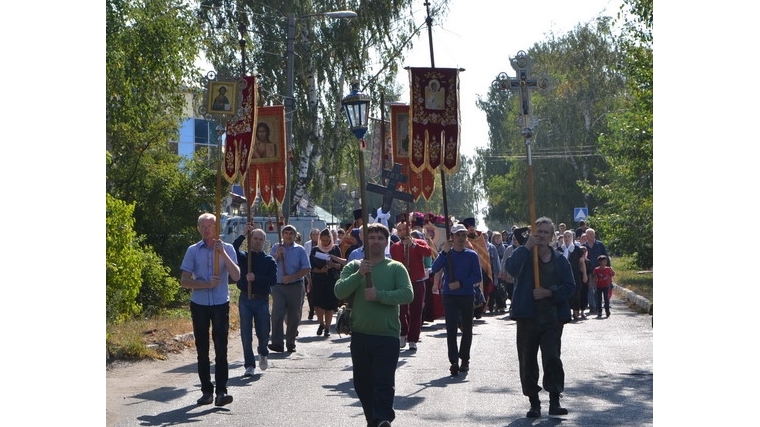 _В Алатыре прошёл Крестный ход, посвящённый Всероссийскому дню трезвости