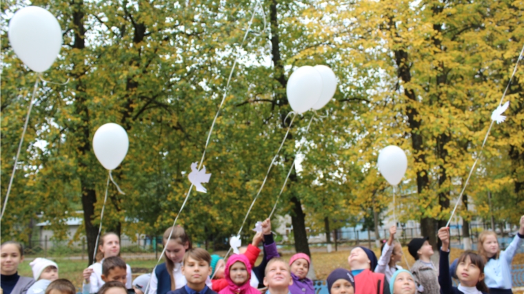 В рамках акции «Голубь мира» в школах города прошли тематические мероприятия