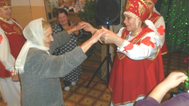 «Наших лет золотые россыпи»: в Октябрьском сельском поселении прошла праздничная программа для людей пожилого возраста