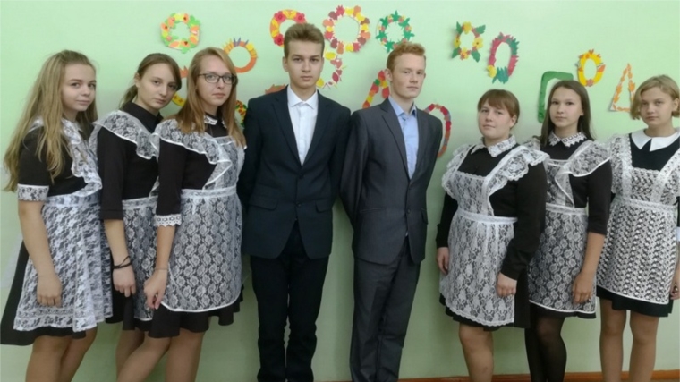 В Чуварлейской средней школе проведены классные часы, посвященные Дню пожилых людей