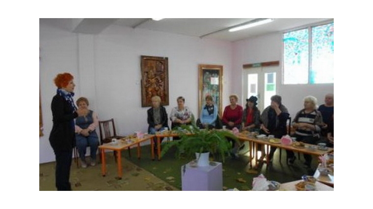 Ветераны дошкольного образования города Шумерля принимали поздравления с Международным днем пожилых людей