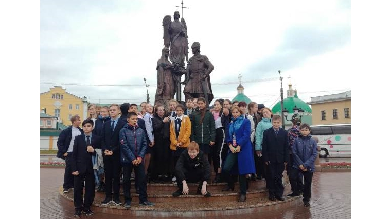 Столичные школьники знакомятся с достопримечательностями города