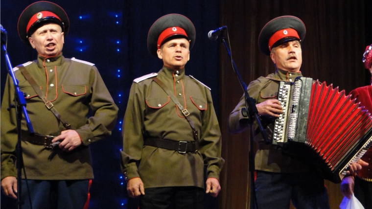 В ДК «Салют» прошел концерт ансамбля казачьей песни