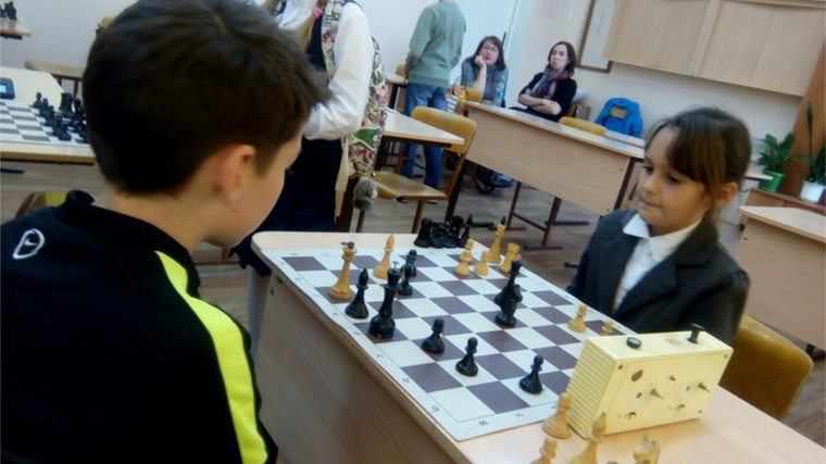 Шумерлинские школьники почтили память А.Г. Миронова шахматным турниром