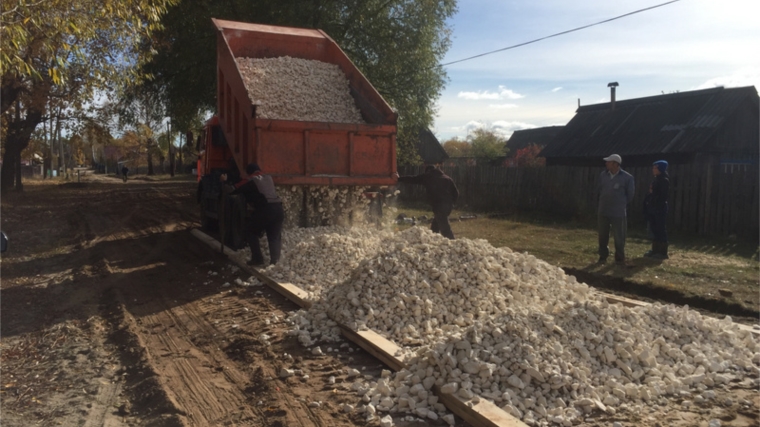 В Кирском сельском поселении продолжается ремонт дорог