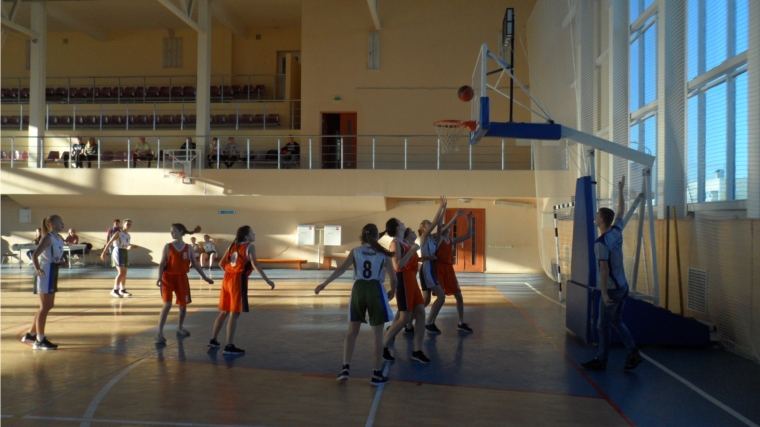 _В Алатыре проходит первенство города по баскетболу