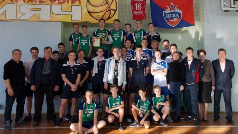 _В Алатыре прошёл открытый турнир по волейболу, посвящённый Дню народного единства