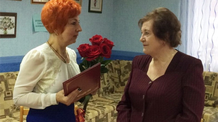 Ветеран социальной службы Таисия Ивановна Егорова принимала поздравления с юбилеем