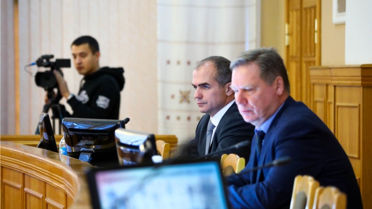 Алексей Ладыков: «Новогоднее оформление в Чебоксарах появится к 15 декабря»