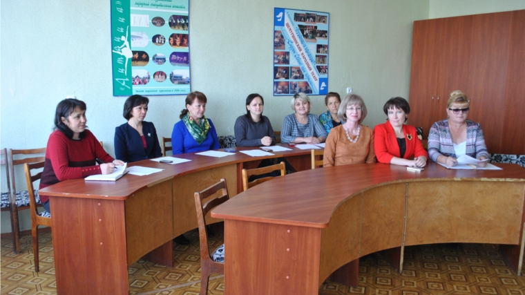 В зале заседаний Дворца культуры Шемуршинского района состоялась отчетно – выборная конференция Шемуршинского районного Совета женщин