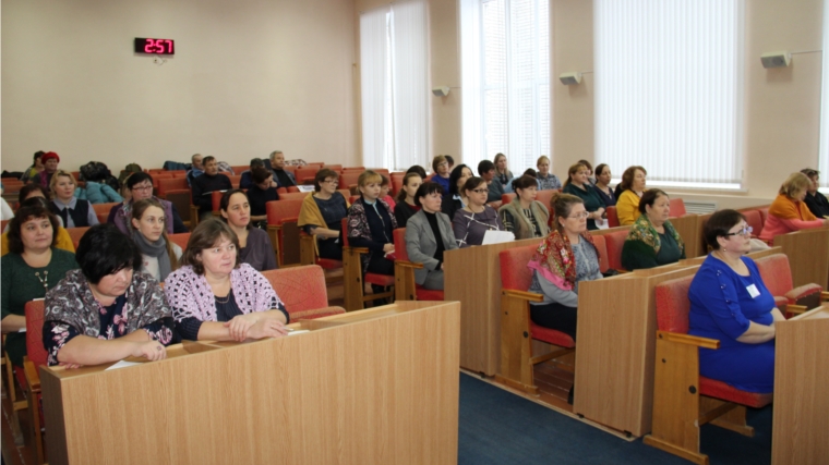 В Красночетайском районе прошел выездной семинар со страхователями