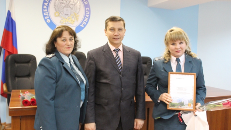Виталий Михайлов поздравил сотрудников налоговых органов с профессиональным праздником