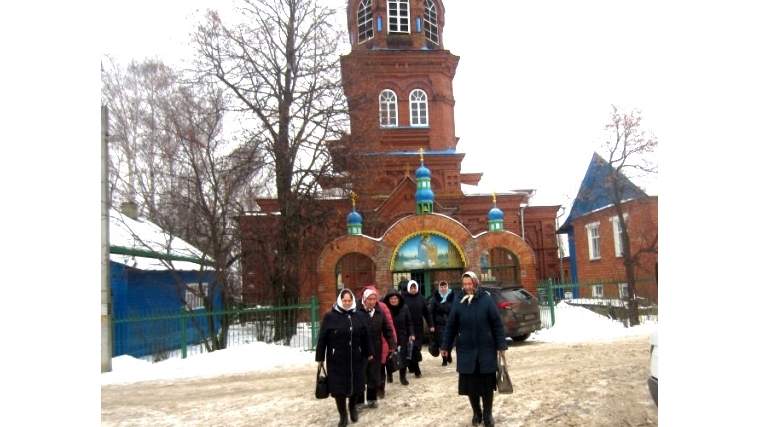 На богослужении в храме