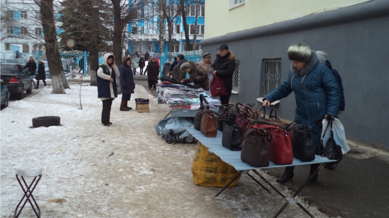 В Ленинском районе г.Чебоксары продолжается борьба с несанкционированной торговлей