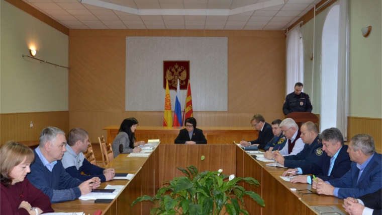 При администрации Алатырского района состоялось заседание Комиссии по профилактике правонарушений