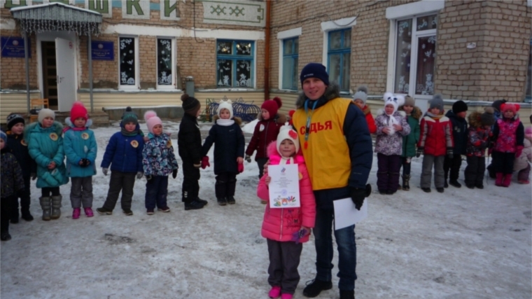 Юные чебоксарцы приняли участие в «Веселых зимних стартах»