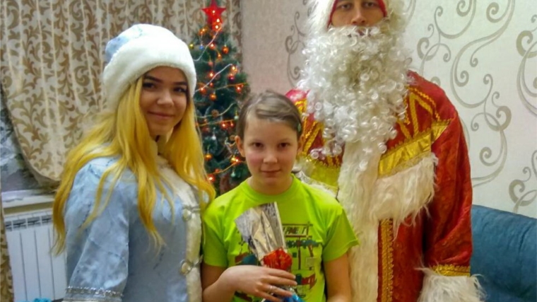 В Ленинском районе г. Чебоксары реализуется новогодний проект «Деда Мороза вызывали?»