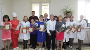 В Шемуршинской районной больнице состоялось торжественное мероприятие, посвященное Дню медицинского работника