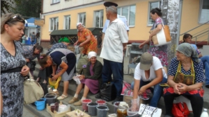 В Ленинском районе г.Чебоксары продолжается борьба с несанкционированной торговлей