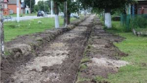 В Ядринском районе ведутся работы по строительству тротуаров