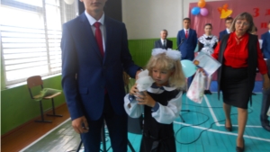 Во всех образовательных организациях Ядринского района состоялись праздничные и торжественные линейки, посвященные Дню знаний
