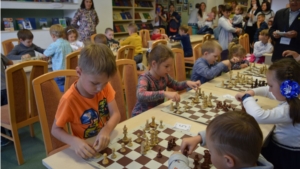 В Чебоксарах состоялась первая встреча в клубе выходного дня «Всей семьей – в библиотеку»
