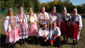 Фольклорный ансамбль «Шурвар» принял участие в этнофестивале Вăрманкас «Рябиновое ожерелье»