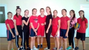 Команда девочек гимназии - победители первенства Мариинско-Посадского района по волейболу.