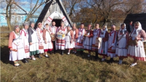 Коллектив «Тайпи» принял участие в фестивале фольклора «Ĕмĕрсен эрешĕсем»